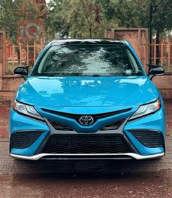 تۆیۆتا کامری